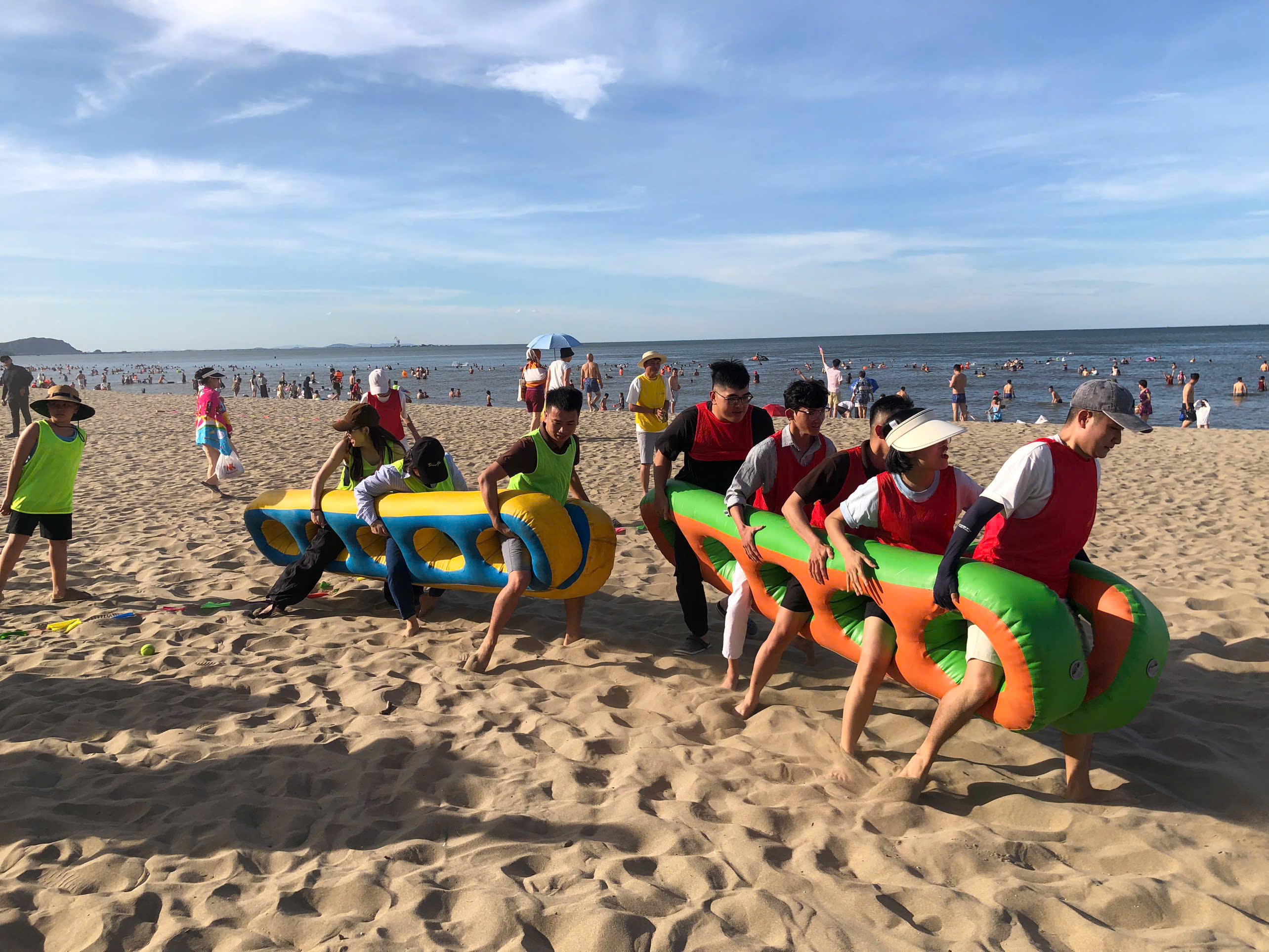 QTIC team activity at Cua Lo — photo 8