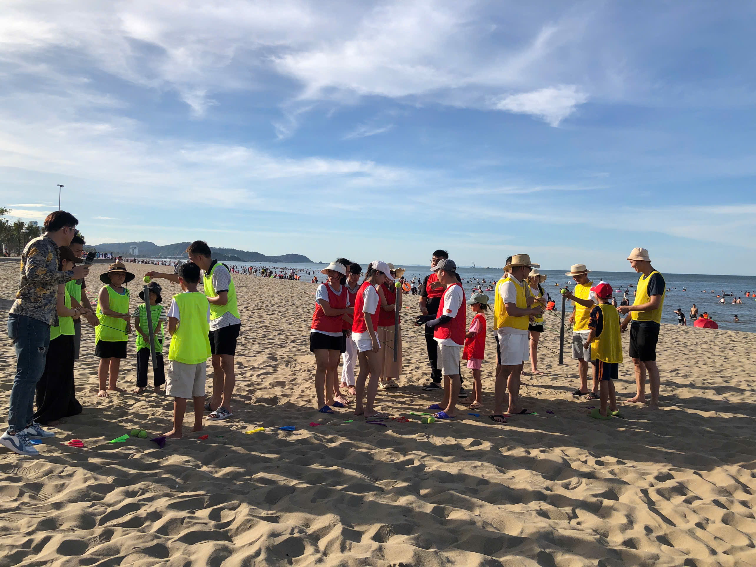 QTIC team activity at Cua Lo — photo 11